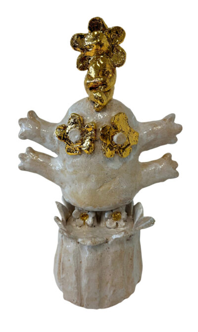 Glazed porcelain with gold lustre by Zara Armytage, Year 10, Geelong Grammar School Student artwork of a sculpture